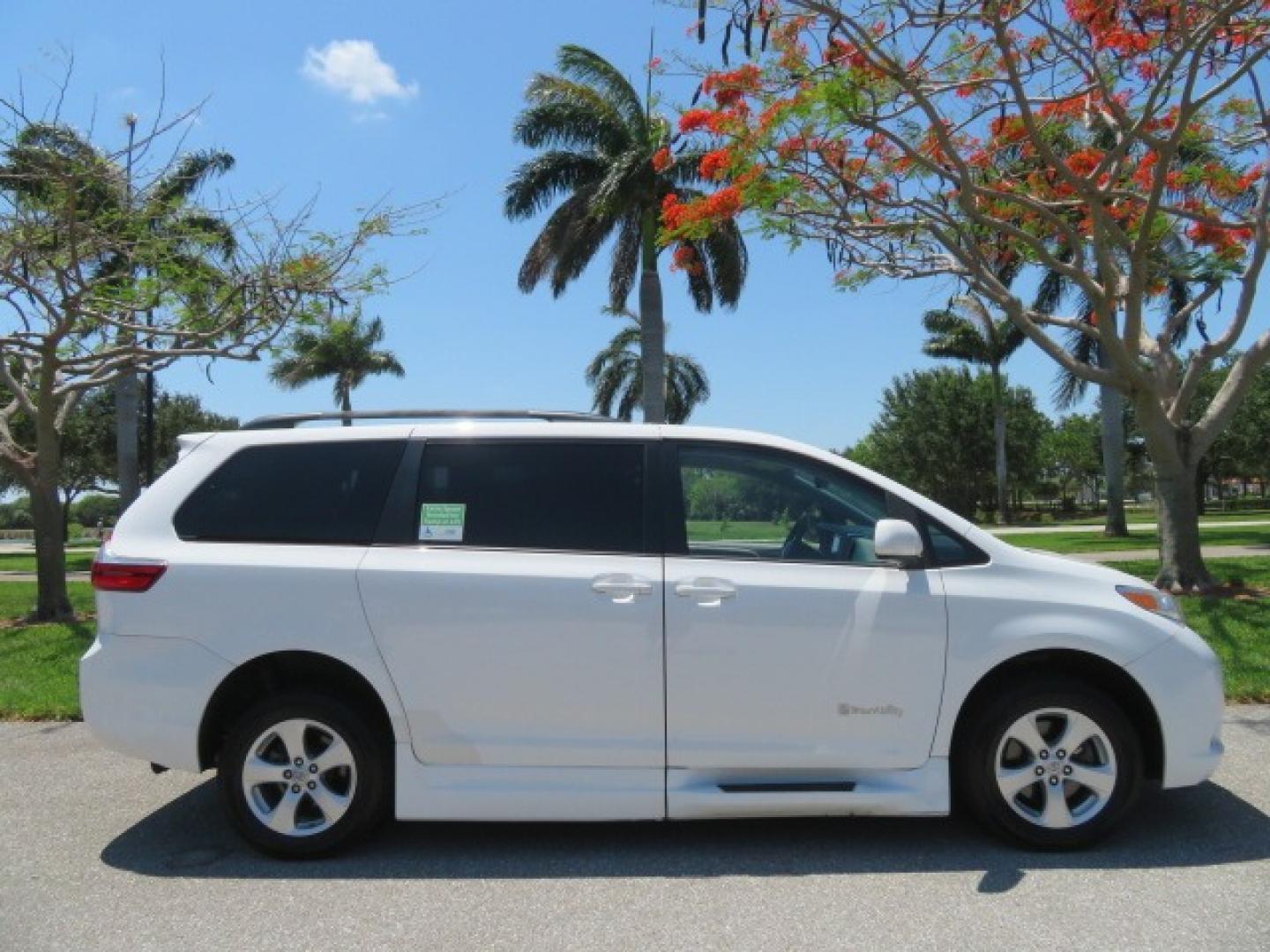 2016 White /Gray Toyota Sienna (5TDKK3DC8GS) , located at 4301 Oak Circle #19, Boca Raton, FL, 33431, (954) 561-2499, 26.388861, -80.084038 - You are looking at Gorgeous Low Mileage 2016 Toyota Sienna LE Braunability XT Handicap Van Wheelchair Van Conversion Van with 26K Original Miles, Power Side Entry Ramp with Kneeling Van Function, Passenger Side Quick Lock System (same as ez lock), Quick Release Front Seats, Floor with L Tracks, Leat - Photo#26